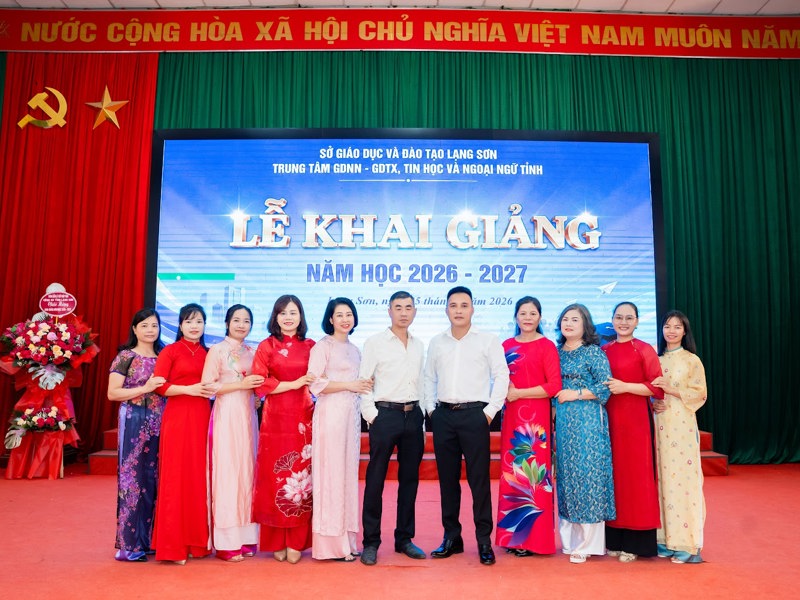 LỄ KHAI GIẢNG
