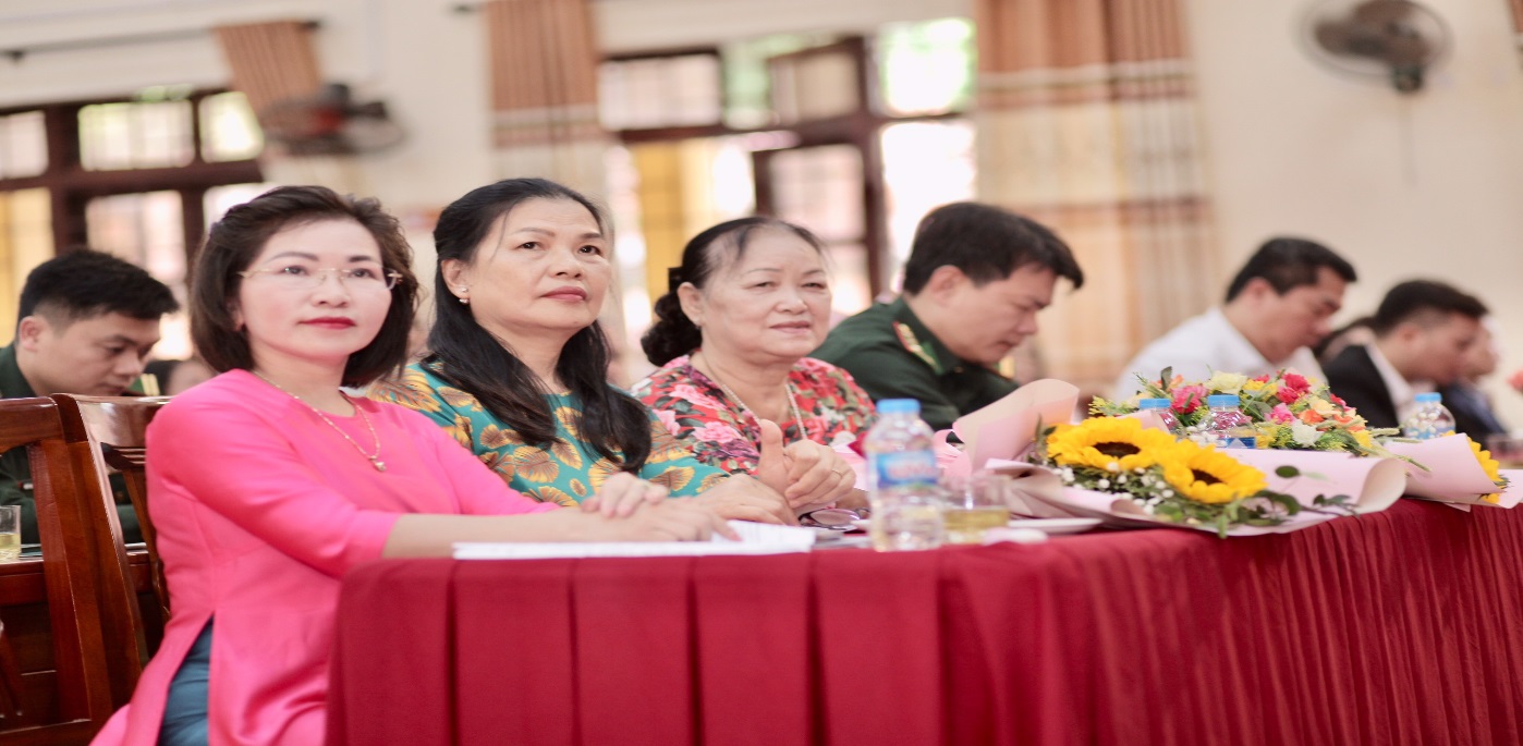 TRUNG TÂM GIÁO DỤC THƯỜNG XUYÊN, TIN HỌC VÀ NGOẠI  NGỮ TỈNH  KỶ NIỆM 40 NĂM NGÀY NHÀ GIÁO VIỆT NAM