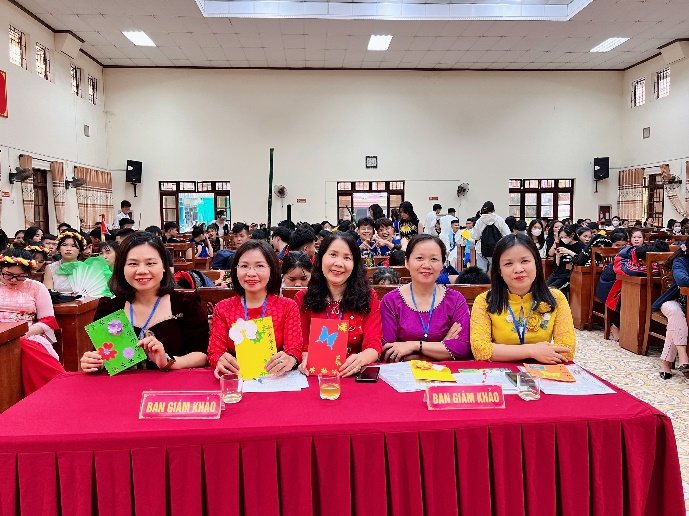 HỘI THI "GIAI ĐIỆU TUỔI HỒNG" NĂM HỌC 2022 - 2023
