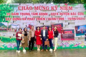 GIÁO VIÊN TỔ KHOA HỌC XÃ HỘI THAM GIA SINH HOẠT CHUYÊN MÔN KHỐI LẦN THỨ NHẤT NĂM HỌC 2021-2022 TẠI TRUNG TÂM GDNN- GDTX BẮC SƠN
