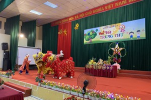 TRUNG TÂM GDTX, TIN HỌC- NGOẠI NGỮ TỈNH TỔ CHỨC "TẾT TRUNG THU 2022" CHO CON CB-GV-NV