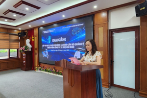 KHAI GIẢNG LỚP TIN HỌC CƠ BẢN CHO CÁN BỘ QUẢN LÝ, NHÂN VIÊN CÔNG TY TNHH MTV XE ĐIỆN DK VIỆT NHẬT